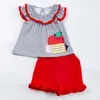 家族を一致する衣装Girlymaxは学校に戻って夏の女の赤ちゃん兄弟ブティック服ドットポンポンアップル刺繍ドレスショーツセット230826