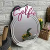 Luci al neon per specchio selfie per ragazze Decorazione della camera da letto Decorazione della parete Regalo di compleanno Matrimonio Luci al neon a LED Insegne al neon personalizzate HKD230825