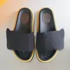 Homens Mulheres Chinelo Designer Casais Sandálias Piscina Travesseiro Conforto Mules Cobre Triplo Preto Rosa Marfim Verão Moda Slides Chinelos de Praia Sapatos Lisos 35-45