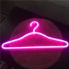 Gancio LED Neon Sign Luce notturna al neon alimentata tramite USB per camera da letto Negozio Decorazione da parete per le vacanze Neon per Grils Regalo di festa HKD230825