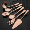 Rose Gold Western Cutlery Zestaw stali ze stali nierdzewnej Spoon Fork Nóż Zestaw stołów straży kuchennej Zestaw obiadowy Luksusowe domowe sztućce Q230828