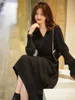 الفساتين غير الرسمية صلبة طويلة الأكمام الخامسة V Bodycon bodycontred dress women sexy Club Festival Slim 2023 Autumn Winter Simplicity