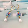 Boucles d'oreilles pendantes tendance plaqué or couleur bleu ciel avec perle colorée perle blanche pour femmes et filles, bijoux élégants et décontractés