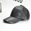 Cappellini con sfera 2023 PU Inverno Casual Bianco e nero Solido Numero 24 Cappello da ricamo Cappelli con ANELLO Hip-Hop