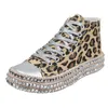 Sapatos de vestido Mulheres Sapatilhas Leopard S Sapatos Mulheres Sapatos de Lona Lazer Lace-Up Low High Top Sneakers Basket Femme Big Size Mulheres Sapatos L0828