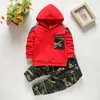 Nuovi completi per giacca per bambini Set per neonati Set di abbigliamento casual cappotto + top + mutanda 3 pezzi Set di vestiti di moda vestito per bambino per ragazzo A002