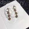 Le design de mode de style vintage est très beau, des boucles d'oreilles en forme de lettre, un cadeau de fête de mariage, des colliers, des boucles d'oreilles, des bracelets, etc.