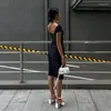 Robes décontractées Tempérament féminin Soirée à manches courtes Creux Slit Robe courte 2023 Mode d'été Noir Sexy Babes Jupe