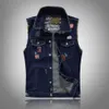 Hommes Patched Denim Gilets Gilets Vestes Nouvelle Mode Mâle Fit Denim Manteaux Gilets Street Wear Style Trous Jeans Gilet Taille S-5XL HKD230828