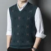 Argyle décontracté col en v sans manches gilet hommes vêtements 2023 automne hiver nouveauté tricoté laine pull gilet HKD230828