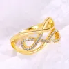 Уважаемые кольца Huitan Fashion Simple Style Ring Кольцо для женщин с обручательными ювелирными украшениями с яркой цирконии золотой цвет