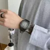 Armbanduhren Marke Cool Black Uhr Herren High-End-Konzept Trend Sport Student Lederband Wirstwatch Berühmte Schmuck Geschenk Großhandel