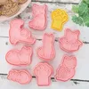 8pcs/set kedi kurabiye kesiciler plastik 3D karikatür preslenebilir bisküvi kurabiye damgası mutfak fırtınası fırtınası fırın aracı HKD230828