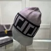 Designer Beanie Uomo Donna Berretti con teschio di lusso Cappelli lavorati a maglia invernali Elasticità Secchio Lettera Calda Casquette Unisex con alta qualità