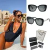 Kadınlar İçin Popüler Tasarımcı 5422 Bayan Retro Eyewear Ladies Güneş Gözlüğü Tasarımcıları Bacaklarda Mektup UV400 Koruyucu Lens Kedi Gözü Orijinal Kılıf