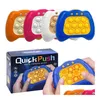 Juguete de descompresión Luz electrónica Up Handheld Quick Push Consola de juegos Electric Bubble Puzzle Hine Fidget para niños Kid Drop Delive Dhwng