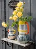 Vases Vase en céramique créatif couleur abstraite graffiti poignée à la main Art fleur céramique artisanat ornements décoration de la maison 230828