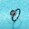 Fedi nuziali Hainon Fashion Cubic Zirconia per donna Anello in cristallo nero con pietre bianche Gioielli di fidanzamento per donna Regali per ragazza