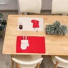 テーブルマットクリスマスマットフェスティブリネンプレースマット素晴らしい仕上げのユニークな装飾アンチスリップデザイン