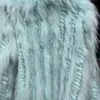 Womens Fur Faux äkta naturlig stickad kanin och tvättbjörn kappa långärmad vneck tjock varm utkläder kvinnor vinterjacka kort 230828