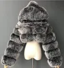 Femmes fourrure fausse mode manteau à capuche femmes hiver haute qualité chaud fourrure pardessus élégant en peluche récolte veste 230828