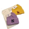 Baseball Cap Beanie Women Designer Sydkorea China-Chic Brand ny Small Label Woolen Cap Cold Male Kvinna samma utomhus varma förälder barn netto rött 4yio