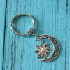 Keychains 2Pcs Moon Sun Key Chain Keyring Celestial Ring Charm Keychain For Lovers Gift