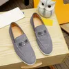 Designer skor män loafers platt låg topp mocka ko läder oxfords casual skor moccasins loafer slip sneakers klänning skor storlek 35-46