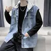 Mode Hip Hop hommes à capuche Denim gilet coupe ajustée Multi poches sans manches gilet hauts Vintage décontracté s grande taille HKD230828