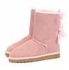 2023-Designer Kvinnor läderstövlar Braid Booties Suedes Sheepskin Short Mini Bow Khaki Black White Pink Navy Outdoor Sneakers