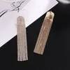 Boucles d'oreilles à clous pour femmes, chaîne à griffes, strass, longs pampilles, scène brillante, tempérament exagéré, accessoires d'oreille, vente en gros, 2023