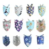 Abbigliamento per cani all'ingrosso 100 pezzi / lotto 2022 New Pet Bandana Mix 100 modello simpatico cucciolo di gatto bavaglini sciarpa regolabile accessori in cotone Drop Del Dhgj7