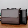 Bolsas para portátiles Ejecutivos de cuero Maletines para hombres Diseñador Bolsa de asas de negocios Monedero Bolso Hombro Ipad Cuadrado Lado Cruzado Documento 230828