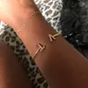 Bangle Aurolaco Anpassat namn Armband Personliga anpassade zirkonbokstäver Bangle Men Gold Rostfria smycken Gåvor 230828