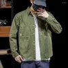 Jaquetas masculinas Workwear Estilos Militares Homens Sarja Casacos de Algodão Casual Solto Bonito Versátil Masculino Carga Zipper Bolso Camisa Tecida