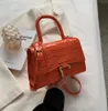 Sac pour femmes de mode classique nouveau style occidental petit sac carré en cuir brillant motif crocodile sacs à bandoulière pour femmes en gros