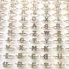 50st Gold Color Letter Rings with Clear Rhinestone Justerbar storlek