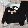 suéter de diseñador de bebé sudadera para niños ropa para niños ropa niña para niños suéteres sueltos de suéteres de niños pequeños de manga larga con diseño de letras