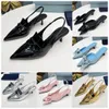 Geborsteld lederen pumps Sandalen Ontwerpers Luxe kledingschoenen Dames Slingback Hoge hakken Puntige tenen Kalfsleer Bruiloftssandaal Schoen