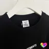 Sweats à capuche pour hommes Sweatshirts Nouveau surdimensionné Vetements Wash Label Tshirt Hommes Femmes Manches longues Vetements Tee Broderie Édition Limitée Gris VTM Tops J230829