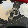 20 stil Einfache Doppel Brief Messing Broschen Berühmte Marke Luxurys Desinger Geometrie Brosche Frauen Kristall Strass Anzug Pin Mode schmuck Zubehör