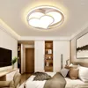 天井照明ベッドルームランプランプシンプルなモダンなリビングルーム暖かいロマンチックなハート型照明
