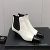 2023 Designer Couleur pure Bottes pointues Femmes Cuir Fête en plein air Chelsea Bottine Lady Sexy Mode Confort Chaussures à talons hauts anti-transpiration taille 40