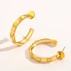 Yeni stil damızlık küpeler kulak döngü damlası marka mektubu tasarımcısı 18k altın kaplama küpe üst düzey bakır malzeme kulak yüzüğü moda kadınlar şeker rengi düğün mücevher