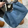 Designer feminino ombro grande capacidade 33cm saco de compras denim saco clássico bordado matelassê corrente crossbody saco nas axilas sacola de luxo com forro interno