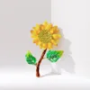 Broschen Weibliche Mode Emaille Nette Sonnenblume Für Frauen Luxus Gelb Gold Farbe Legierung Pflanzen Brosche Sicherheitsnadeln