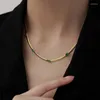 Choker Austyn Verguld Glanzend Vierkant Kubieke Zirkonia Visgraat Ketting Groen Helder Zirkonia Steen Kort