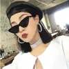 Vintage Triangle Cat Eye Women Solglasögon Personlighet PC Frame Harts Lins Travel Eyewear Fishing Glasses Riding Glasses Goggles