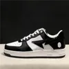 2023 Top Men Nasual Shoe Woman Fashion Patent Leather Luxury Sneaker Classical Black White Massage Outdoor Trainers Retro Plate-Forme Designer Sneakers chaussures