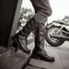 Stivali di grandi dimensioni 3846 da uomo in pelle da motociclista a metà polpaccio militare da combattimento cintura gotica punk da uomo scarpe rock 230829